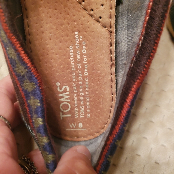 Ladies Toms - Picture 3 of 3